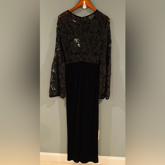 *NWT* Diffuse Lace and Velvet Bell-sleeve Jumper, Size 10. - Picture 2 of 7